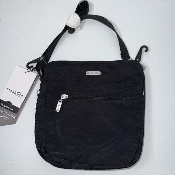Baggallini Women’s Expandable Pocket Crossbody Bag Black NWT Flaw - Picture 1 of 6